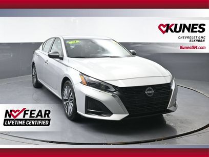 Used 2024 Nissan Altima 2.5 SV