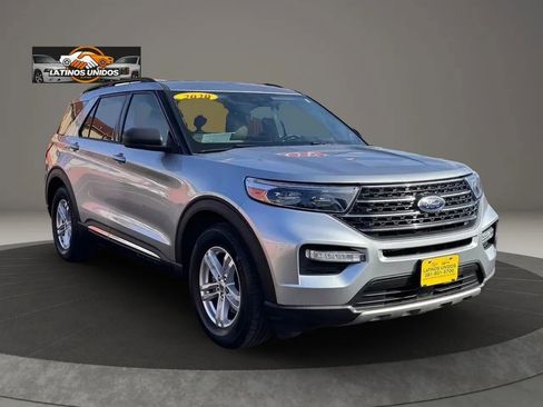 Used 2020 Ford Explorer XLT w/ Equipment Group 202A image 1