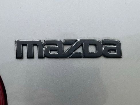Used 2013 MAZDA MAZDA2 Touring image 21