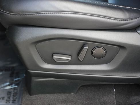 Used 2023 Ford Explorer XLT w/ Equipment Group 202A image 22