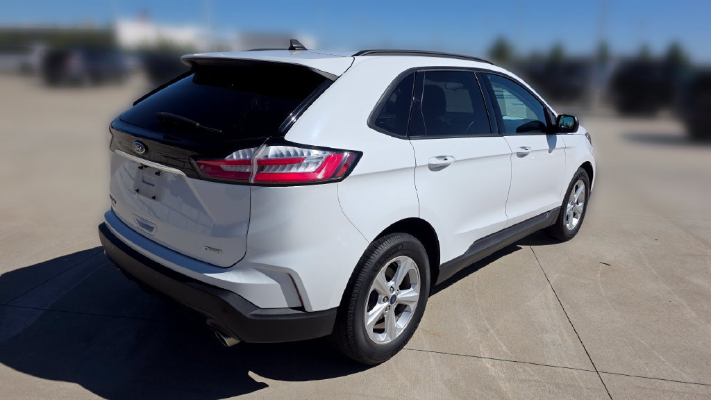 Used 2020 Ford Edge SE FWD image 5