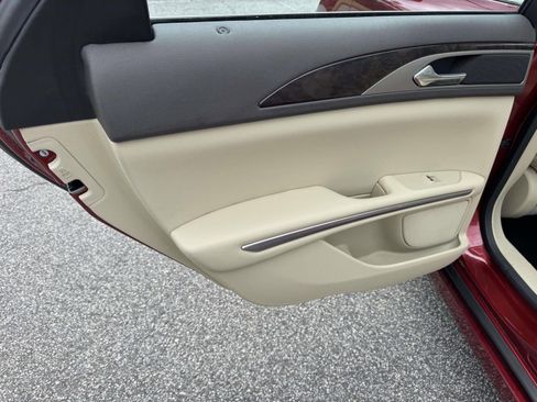 Used 2013 Lincoln MKZ Hybrid FWD image 21