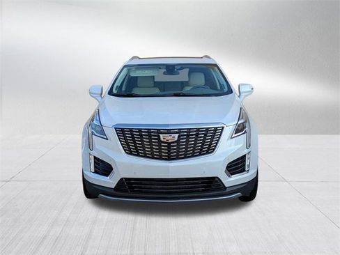 Certified 2023 Cadillac XT5 Premium Luxury w/ LPO, Floor Liner Package image 2