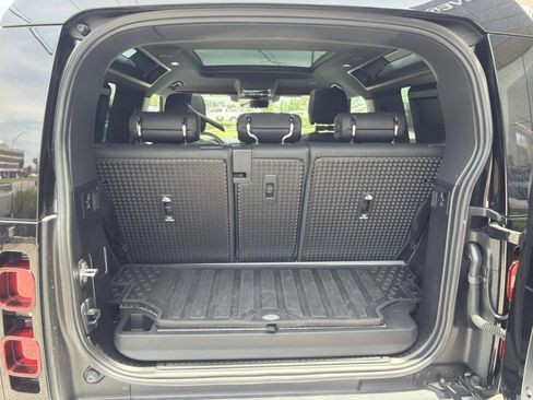 Used 2025 Land Rover Defender 90 S AWD/4WD image 8