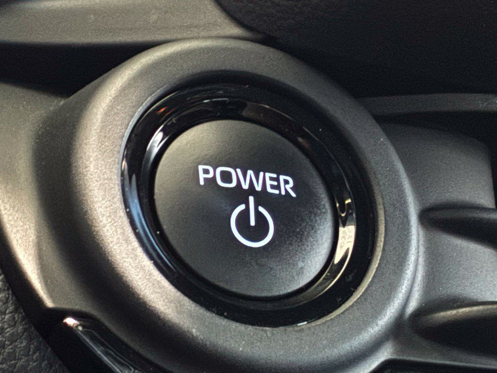 Used 2026 Toyota Crown AWD/4WD image 23