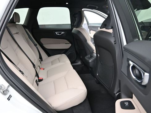New 2026 Volvo XC60 B5 Core image 17