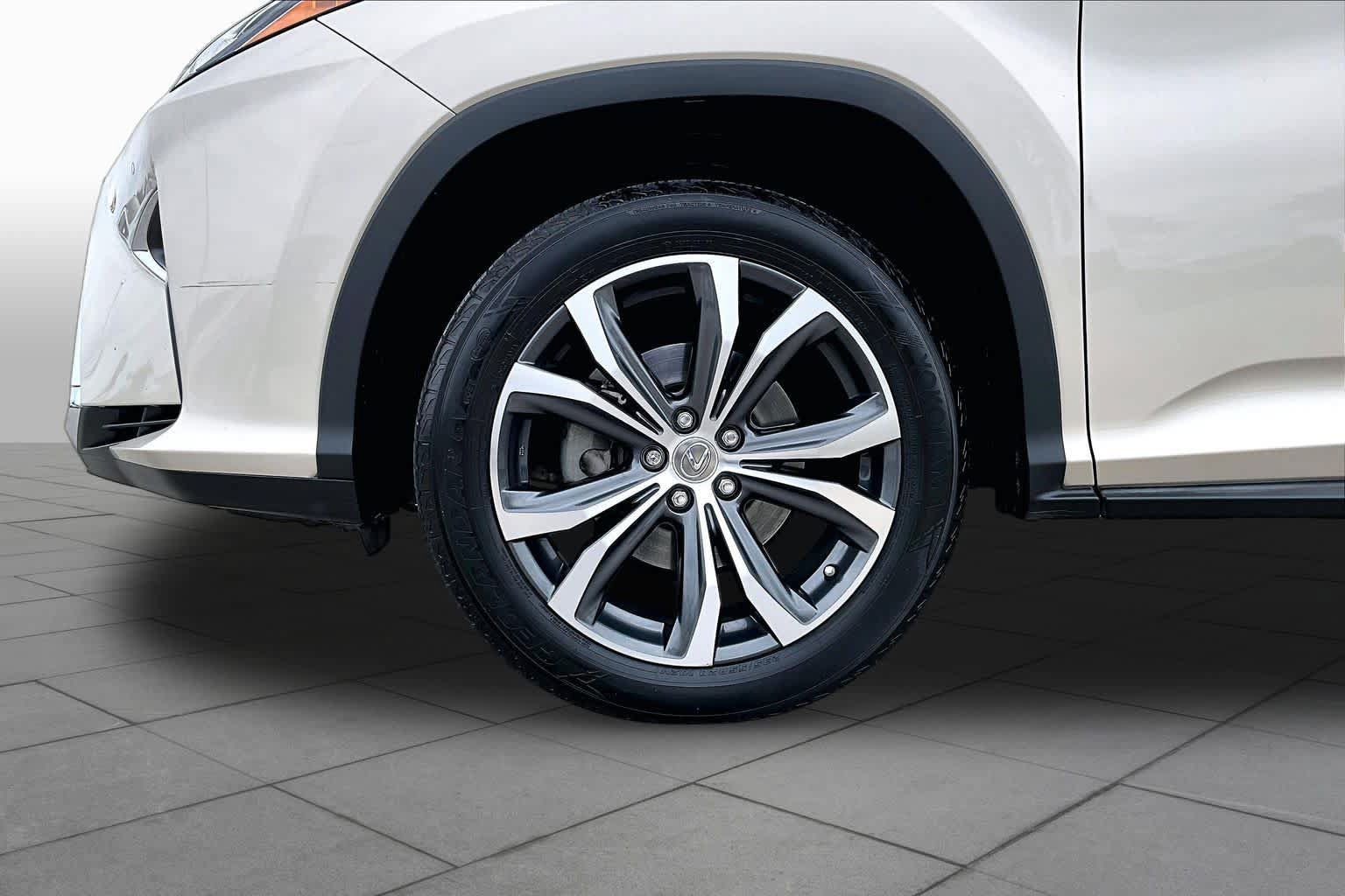 Used 2016 Lexus RX 350 AWD w/ Premium Package image 11