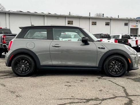 Used 2022 MINI Cooper SE image 2
