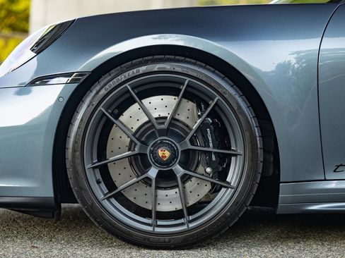 Used 2025 Porsche 911 Carrera GTS RWD image 9