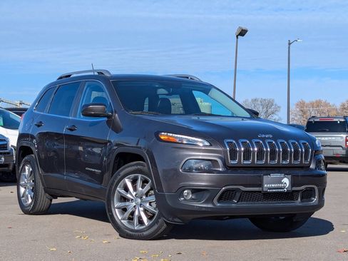 Used 2018 Jeep Cherokee Limited AWD/4WD image 33