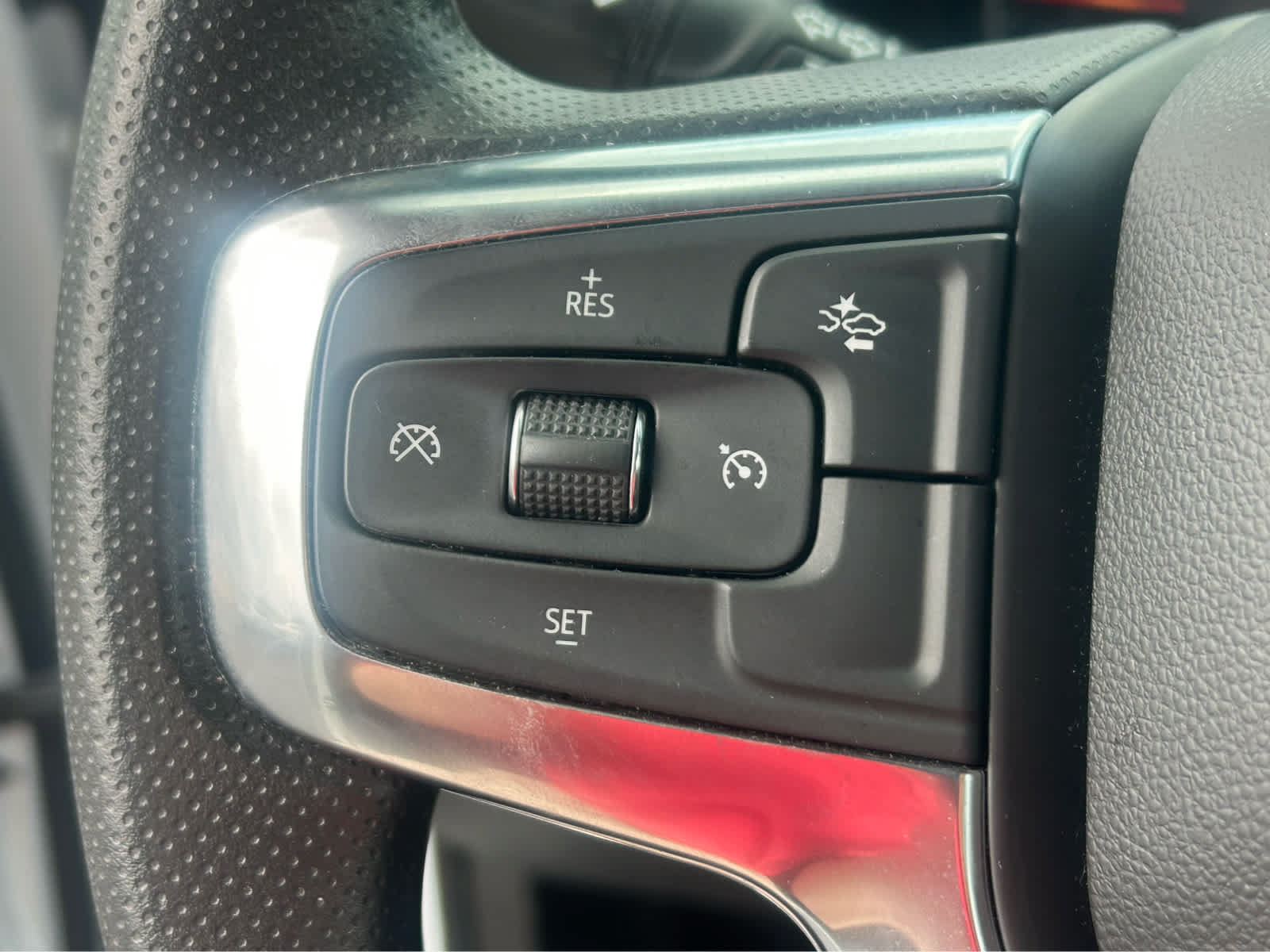 Used 2025 Chevrolet Blazer LT FWD image 21