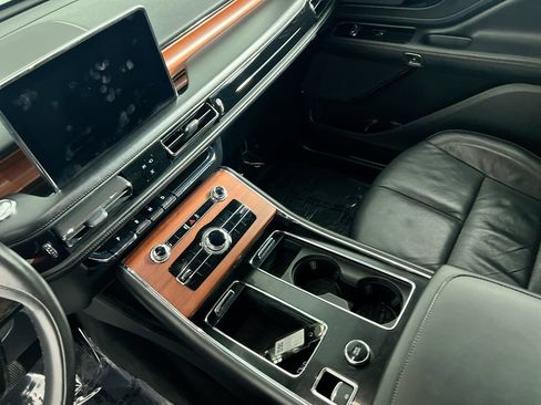 Used 2021 Lincoln Aviator Reserve w/ Equipment Group 201A AWD/4WD image 23