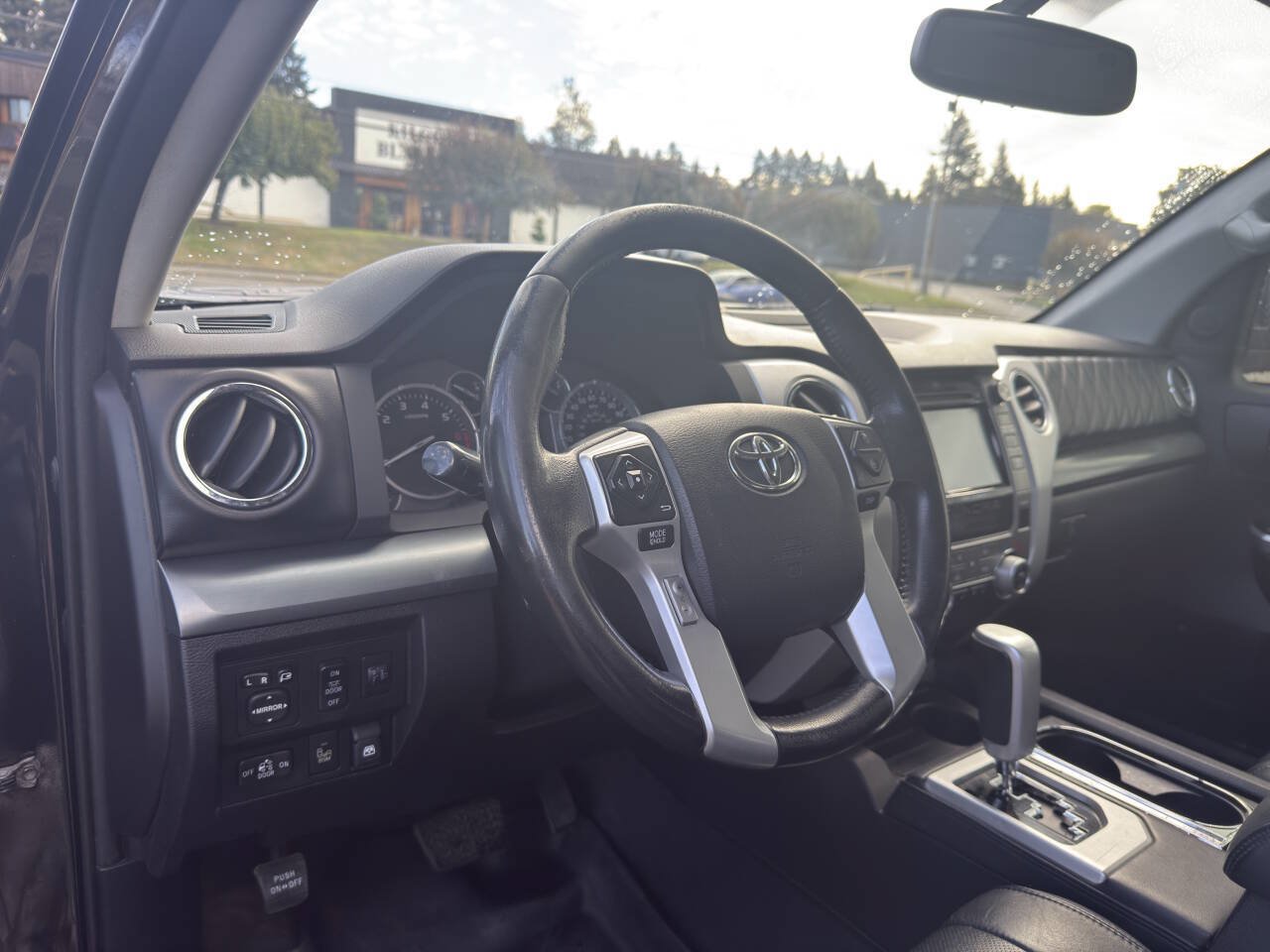 Used 2014 Toyota Tundra Platinum AWD/4WD image 15