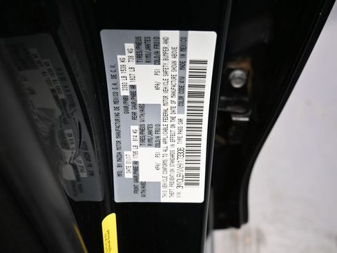 Used 2017 Toyota Yaris iA image 19