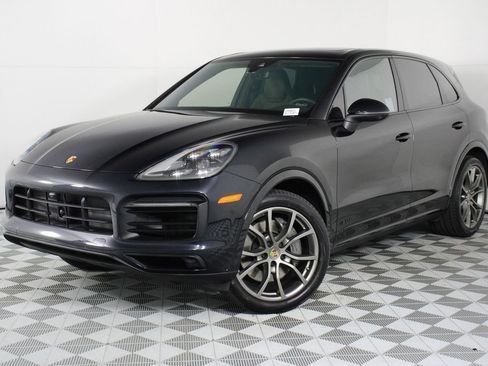 Certified 2023 Porsche Cayenne S AWD/4WD image 35