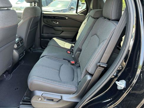 New 2026 Honda Pilot Sport image 5