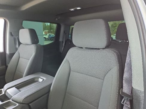 Used 2022 Chevrolet Silverado 1500 Custom Trail Boss w/ LPO, Dark Essentials Package AWD/4WD image 17
