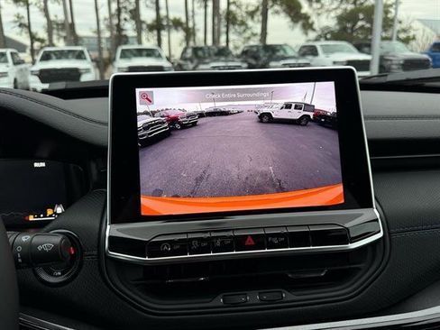 New 2026 Jeep Compass Limited w/ Sun, Sound & Navigation Group image 9