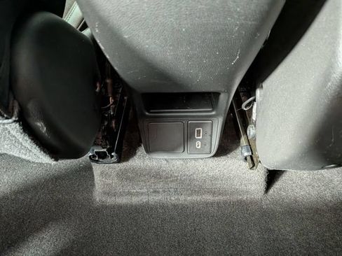 Used 2024 Buick Encore GX Preferred w/ Comfort Package FWD image 25