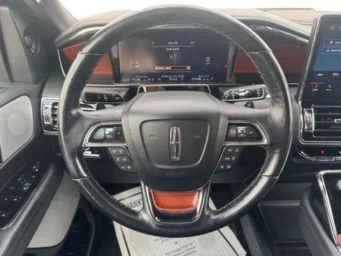 Used 2023 Lincoln Navigator L Reserve AWD/4WD image 25