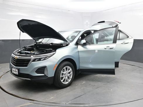 Used 2022 Chevrolet Equinox LT AWD/4WD image 45