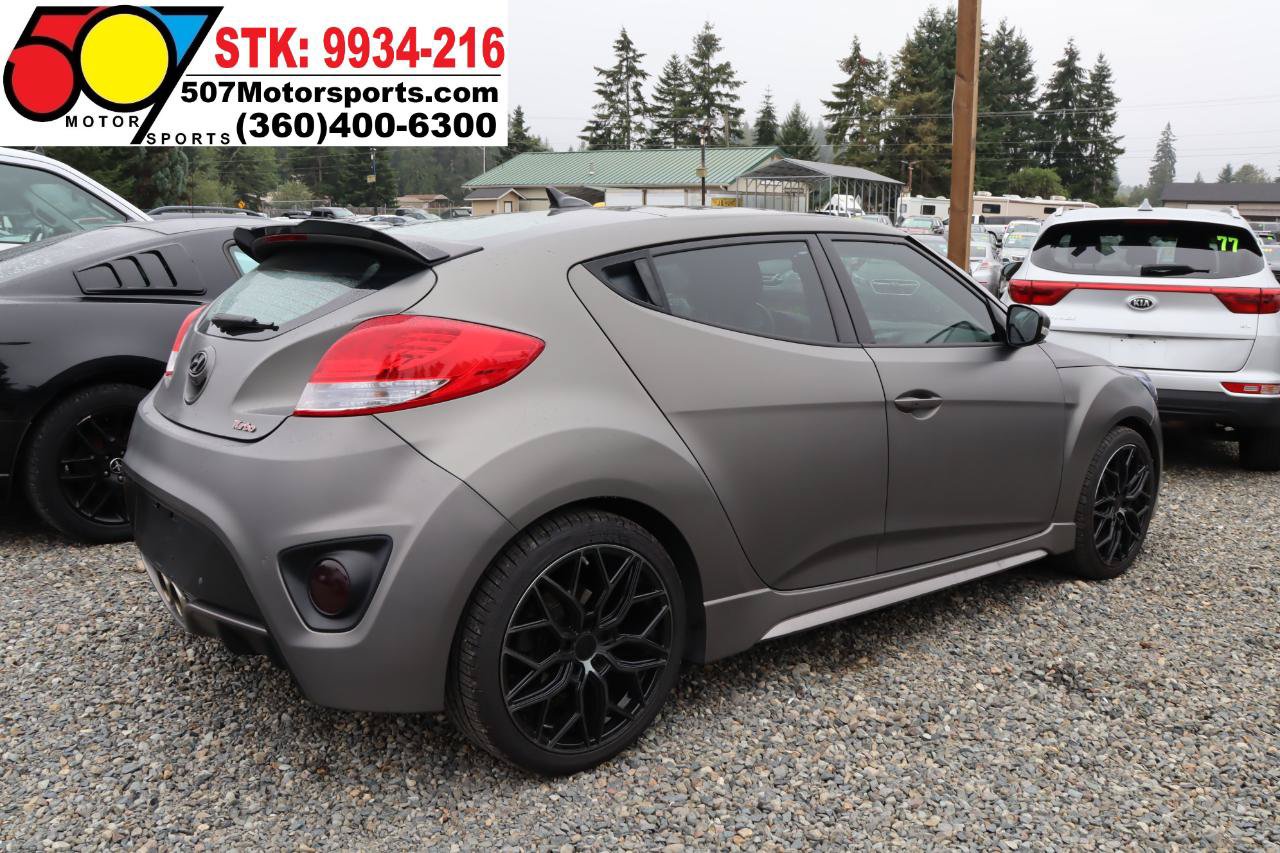 Used 2016 Hyundai Veloster Turbo w/ Option Group 04 FWD image 5