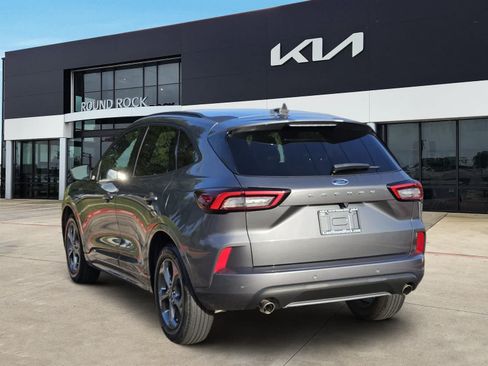 Used 2023 Ford Escape ST-Line w/ Tech Pack #1 FWD image 5