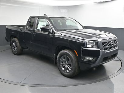 New 2025 Nissan Frontier SV w/ SV Convenience Package