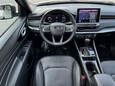 Used 2022 Jeep Compass High Altitude AWD/4WD image 10