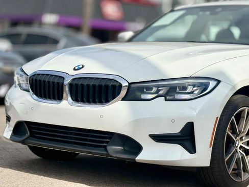 Used 2020 BMW 330i xDrive Sedan w/ Driving Assistance Package AWD/4WD image 9