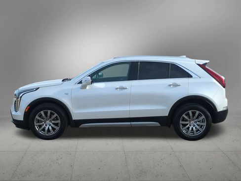 Used 2021 Cadillac XT4 Premium Luxury w/ Cold Weather Package image 3
