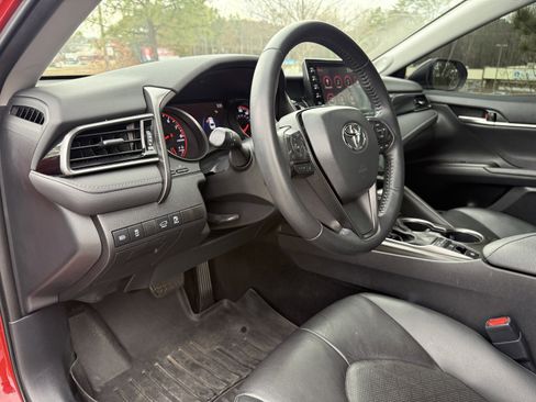 Used 2021 Toyota Camry XSE w/ Navigation Package image 21