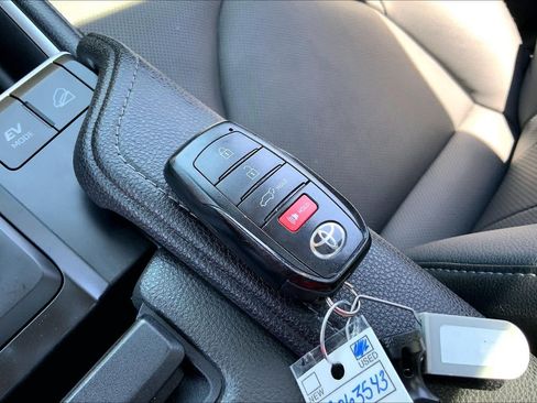 Used 2025 Toyota Grand Highlander AWD Hybrid image 15