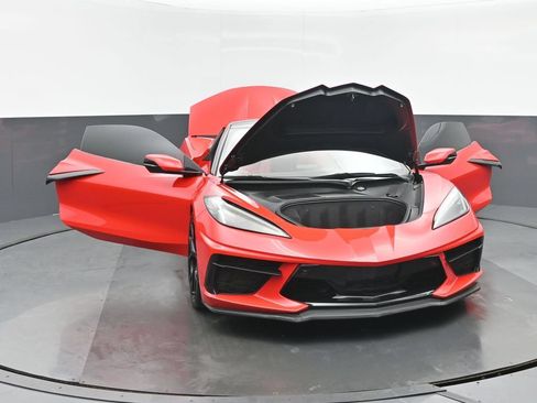 Used 2021 Chevrolet Corvette Stingray Preferred Conv w/ Z51 Performance Package RWD image 39