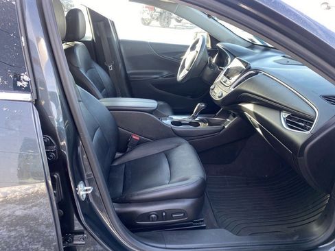 Used 2016 Chevrolet Malibu LT w/ Leather Package image 26