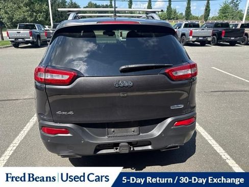 Used 2016 Jeep Cherokee Latitude w/ Safety/Convenience Group AWD/4WD image 10