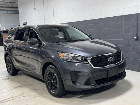 Used 2019 Kia Sorento AWD w/ LX Convenience Package image 2