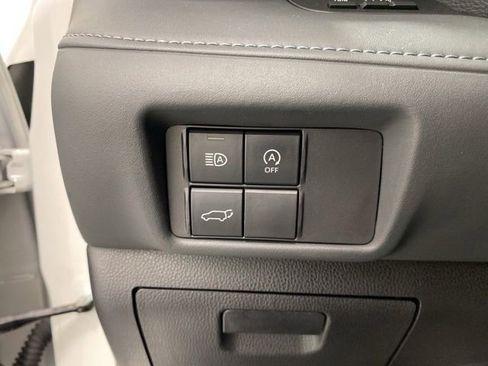 Used 2023 Toyota Highlander XSE AWD/4WD image 18