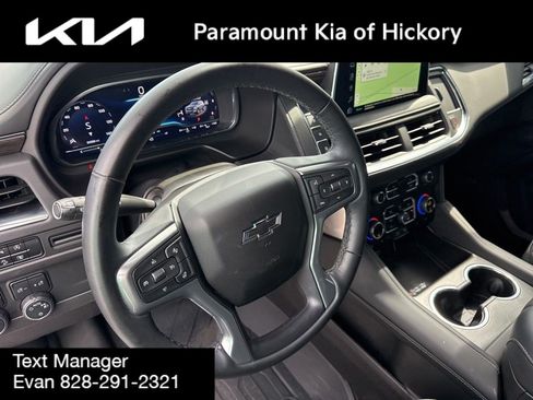 Used 2023 Chevrolet Tahoe Z71 w/ Luxury Package AWD/4WD image 25