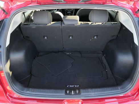 Used 2022 Kia Niro LX image 21