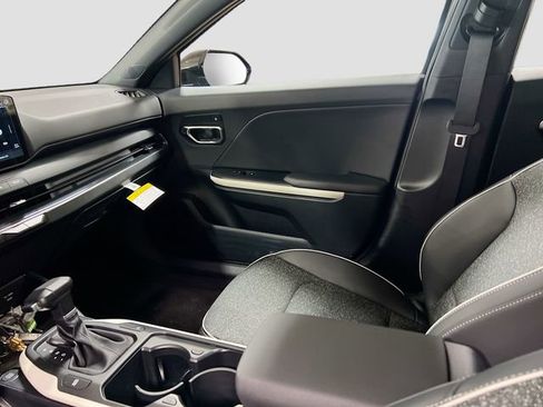 New 2025 Kia K4 GT-Line image 23