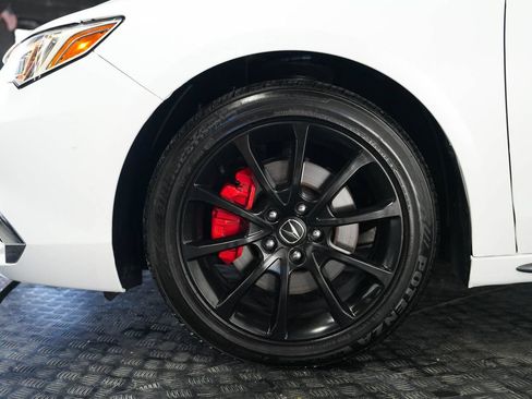 Used 2018 Acura TLX w/ Technology Package FWD image 9