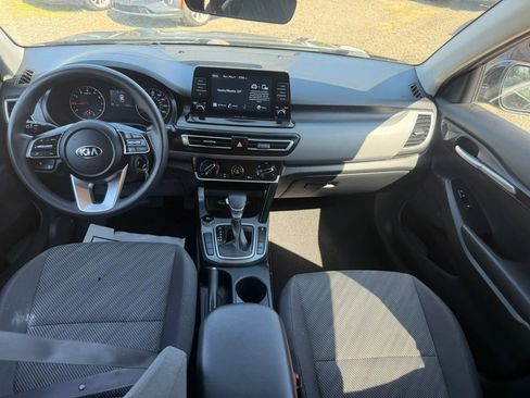 Used 2021 Kia Seltos LX AWD/4WD image 31