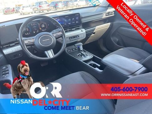 Used 2025 Hyundai Kona SEL FWD image 12