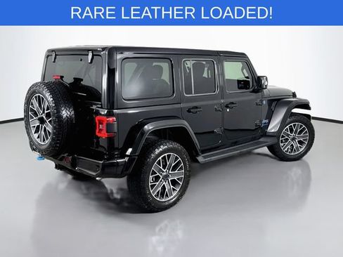 Used 2024 Jeep Wrangler High Altitude AWD/4WD image 5