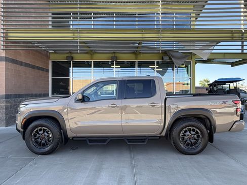 Used 2023 Nissan Frontier Pro-X w/ Pro-X Premium Package image 7