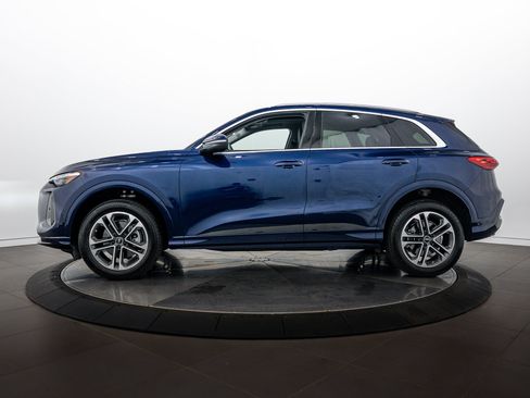 Used 2025 Audi Q5 Premium Plus w/ Premium Plus AWD/4WD image 6