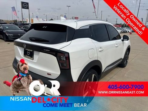 Used 2025 Nissan Kicks SR FWD image 5