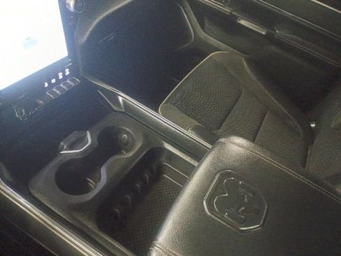 Used 2023 RAM 1500 Laramie AWD/4WD image 15