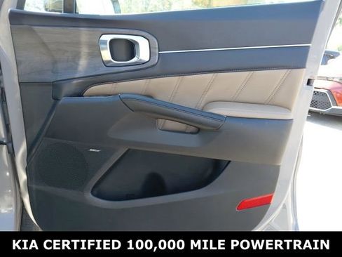 Certified 2024 Kia Sorento SX Prestige w/ Olive Brown Leather Package image 28
